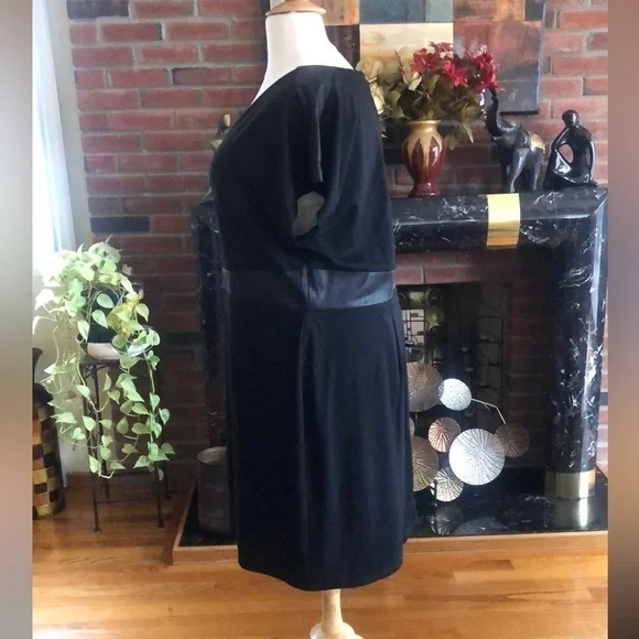 City Chic Women’s Black Short Sleeve Spliced Faux Leather Knee Length Dress - Picture 7 of 16